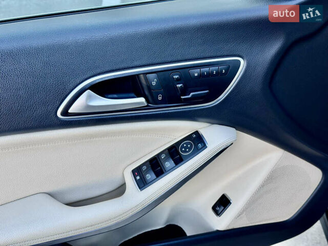 Черный Мерседес ЦЛА-класс, объемом двигателя 1.99 л и пробегом 199 тыс. км за 15500 $, фото 47 на Automoto.ua