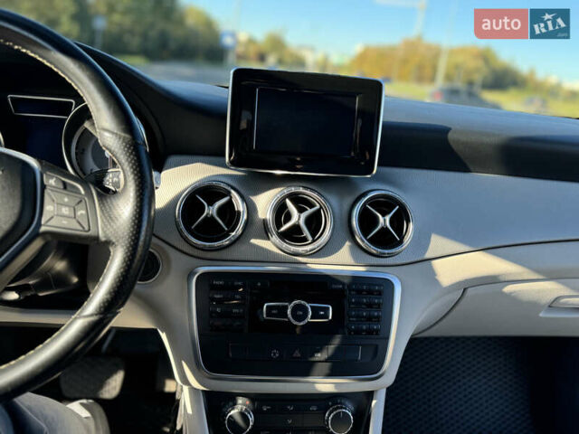 Черный Мерседес ЦЛА-класс, объемом двигателя 1.8 л и пробегом 180 тыс. км за 16000 $, фото 16 на Automoto.ua