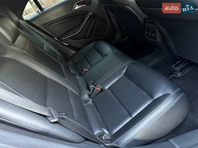 Черный Мерседес ЦЛА-класс, объемом двигателя 1.99 л и пробегом 172 тыс. км за 13800 $, фото 57 на Automoto.ua