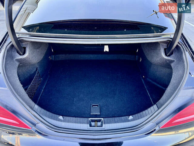 Черный Мерседес ЦЛА-класс, объемом двигателя 1.99 л и пробегом 199 тыс. км за 15500 $, фото 20 на Automoto.ua