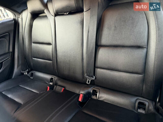 Черный Мерседес ЦЛА-класс, объемом двигателя 1.99 л и пробегом 195 тыс. км за 12499 $, фото 12 на Automoto.ua