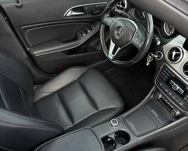 Чорний Мерседес ЦЛА-клас, об'ємом двигуна 1.99 л та пробігом 100 тис. км за 16800 $, фото 14 на Automoto.ua
