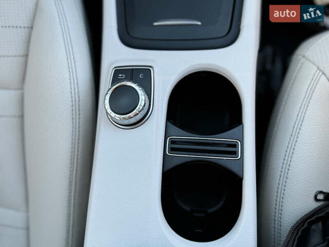 Черный Мерседес ЦЛА-класс, объемом двигателя 1.8 л и пробегом 180 тыс. км за 16000 $, фото 47 на Automoto.ua