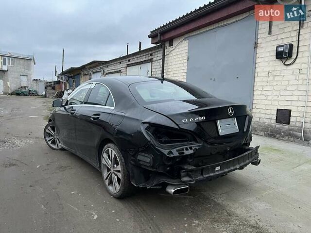 Чорний Мерседес ЦЛА-клас, об'ємом двигуна 2 л та пробігом 82 тис. км за 10900 $, фото 3 на Automoto.ua