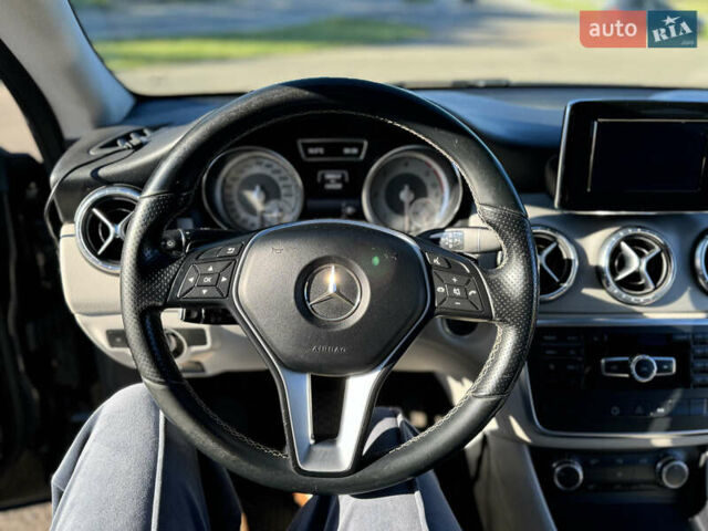 Черный Мерседес ЦЛА-класс, объемом двигателя 1.8 л и пробегом 180 тыс. км за 16000 $, фото 19 на Automoto.ua