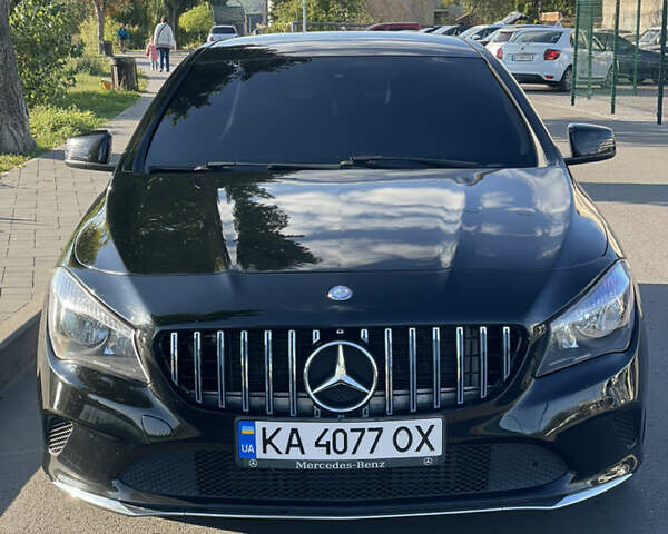 Чорний Мерседес ЦЛА-клас, об'ємом двигуна 1.99 л та пробігом 125 тис. км за 16500 $, фото 5 на Automoto.ua