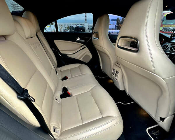 Черный Мерседес ЦЛА-класс, объемом двигателя 2 л и пробегом 150 тыс. км за 15900 $, фото 26 на Automoto.ua