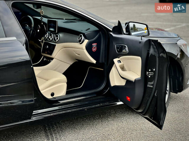 Черный Мерседес ЦЛА-класс, объемом двигателя 2 л и пробегом 150 тыс. км за 15900 $, фото 27 на Automoto.ua