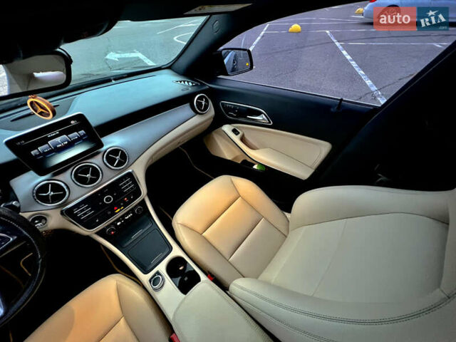 Черный Мерседес ЦЛА-класс, объемом двигателя 2 л и пробегом 150 тыс. км за 15900 $, фото 43 на Automoto.ua