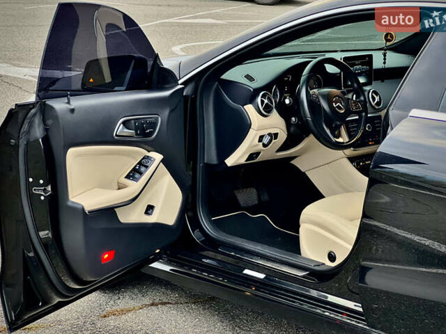 Черный Мерседес ЦЛА-класс, объемом двигателя 2 л и пробегом 150 тыс. км за 15900 $, фото 33 на Automoto.ua