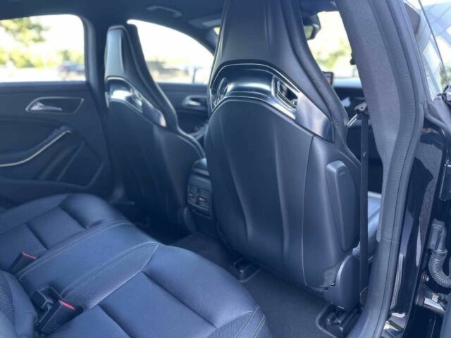 Черный Мерседес ЦЛА-класс, объемом двигателя 2 л и пробегом 71 тыс. км за 3200 $, фото 9 на Automoto.ua