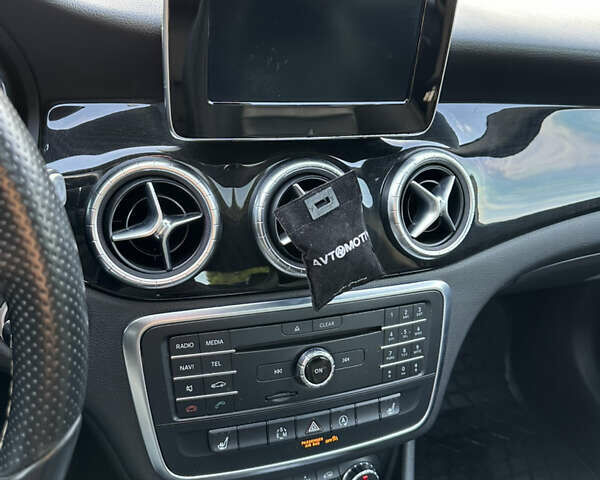 Чорний Мерседес ЦЛА-клас, об'ємом двигуна 1.99 л та пробігом 197 тис. км за 13900 $, фото 31 на Automoto.ua