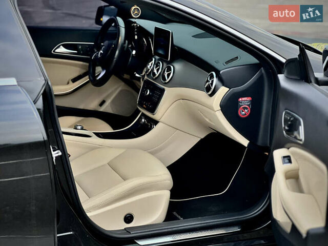 Черный Мерседес ЦЛА-класс, объемом двигателя 2 л и пробегом 150 тыс. км за 15900 $, фото 28 на Automoto.ua