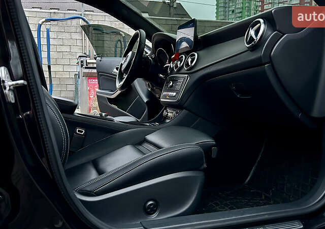 Чорний Мерседес ЦЛА-клас, об'ємом двигуна 1.99 л та пробігом 127 тис. км за 18500 $, фото 33 на Automoto.ua