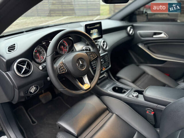 Чорний Мерседес ЦЛА-клас, об'ємом двигуна 1.99 л та пробігом 157 тис. км за 14500 $, фото 13 на Automoto.ua