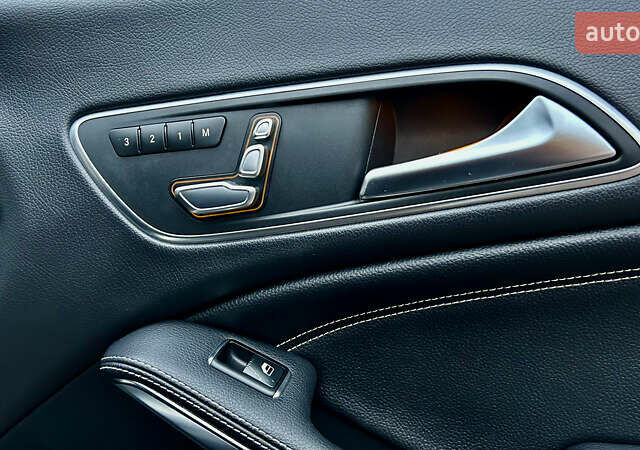 Чорний Мерседес ЦЛА-клас, об'ємом двигуна 1.99 л та пробігом 127 тис. км за 18500 $, фото 32 на Automoto.ua