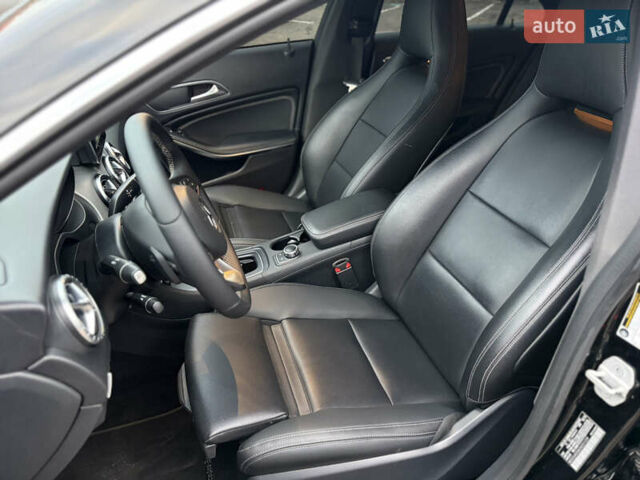 Чорний Мерседес ЦЛА-клас, об'ємом двигуна 1.99 л та пробігом 157 тис. км за 14500 $, фото 14 на Automoto.ua