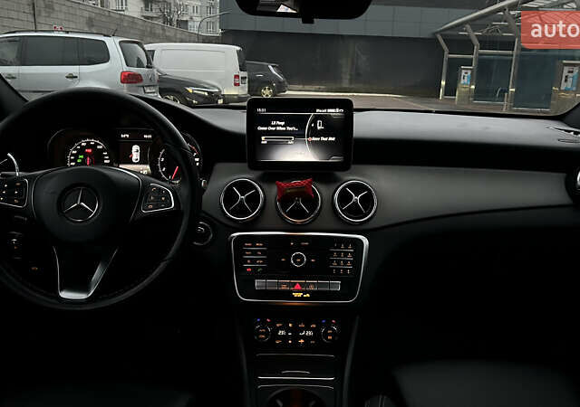 Чорний Мерседес ЦЛА-клас, об'ємом двигуна 1.99 л та пробігом 127 тис. км за 18500 $, фото 25 на Automoto.ua