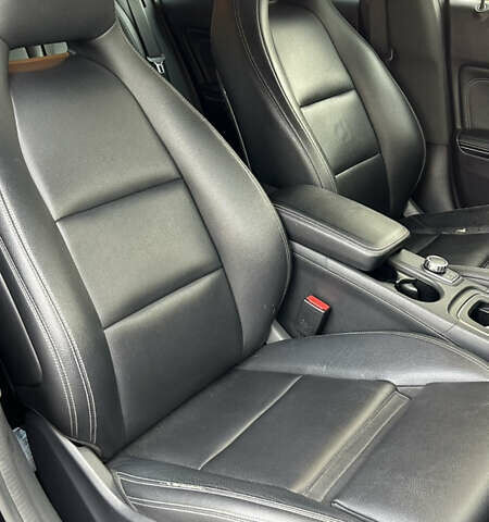 Черный Мерседес ЦЛА-класс, объемом двигателя 1.99 л и пробегом 124 тыс. км за 17500 $, фото 31 на Automoto.ua