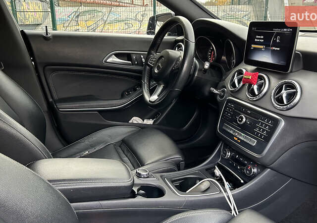 Черный Мерседес ЦЛА-класс, объемом двигателя 1.99 л и пробегом 124 тыс. км за 17500 $, фото 32 на Automoto.ua