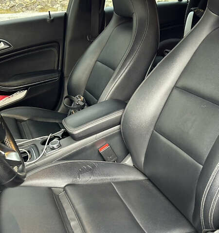 Черный Мерседес ЦЛА-класс, объемом двигателя 1.99 л и пробегом 124 тыс. км за 17500 $, фото 24 на Automoto.ua