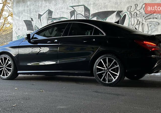 Чорний Мерседес ЦЛА-клас, об'ємом двигуна 1.99 л та пробігом 127 тис. км за 18500 $, фото 5 на Automoto.ua