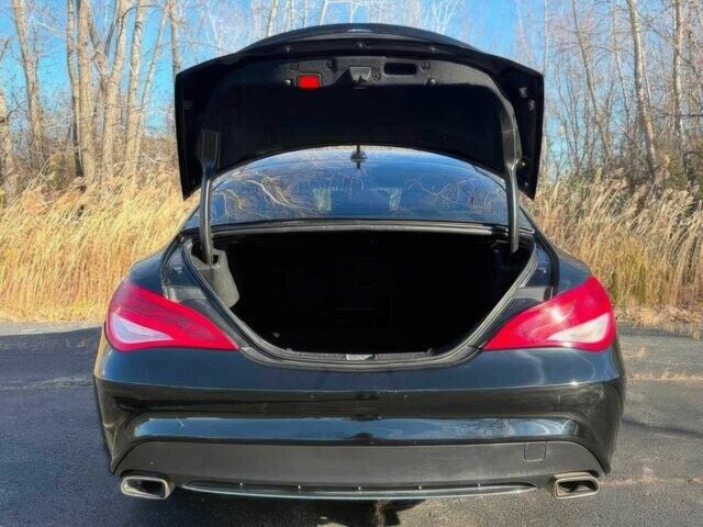 Чорний Мерседес ЦЛА-клас, об'ємом двигуна 2 л та пробігом 72 тис. км за 9200 $, фото 13 на Automoto.ua