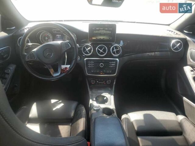 Черный Мерседес ЦЛА-класс, объемом двигателя 2 л и пробегом 90 тыс. км за 3000 $, фото 7 на Automoto.ua