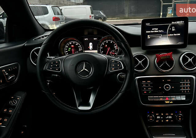 Чорний Мерседес ЦЛА-клас, об'ємом двигуна 1.99 л та пробігом 127 тис. км за 18500 $, фото 23 на Automoto.ua