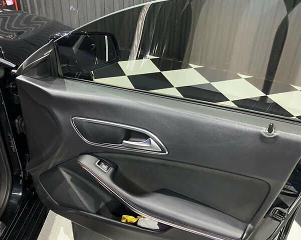 Черный Мерседес ЦЛА-класс, объемом двигателя 2.14 л и пробегом 268 тыс. км за 22000 $, фото 33 на Automoto.ua