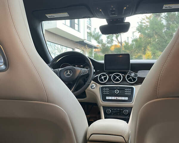 Черный Мерседес ЦЛА-класс, объемом двигателя 1.99 л и пробегом 104 тыс. км за 18500 $, фото 20 на Automoto.ua