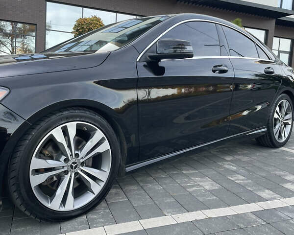 Черный Мерседес ЦЛА-класс, объемом двигателя 1.99 л и пробегом 104 тыс. км за 18500 $, фото 5 на Automoto.ua