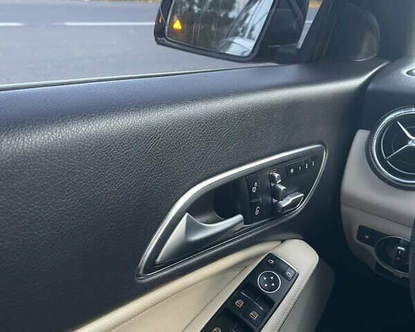 Черный Мерседес ЦЛА-класс, объемом двигателя 1.99 л и пробегом 104 тыс. км за 18500 $, фото 22 на Automoto.ua