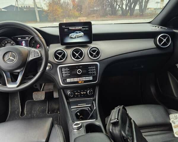 Черный Мерседес ЦЛА-класс, объемом двигателя 1.99 л и пробегом 135 тыс. км за 16700 $, фото 15 на Automoto.ua