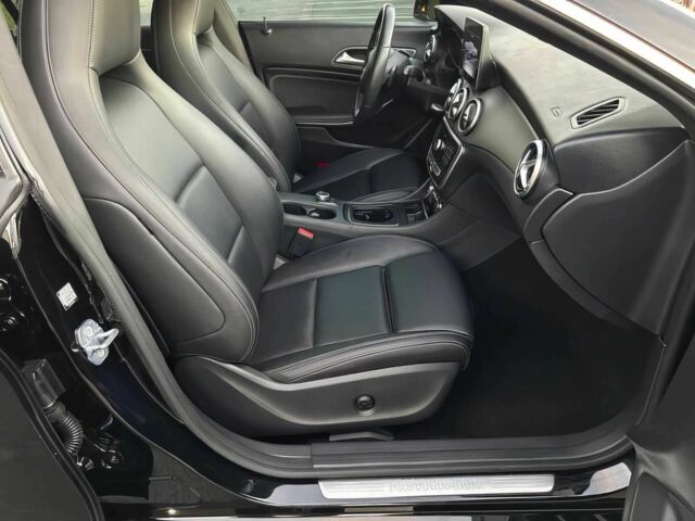 Чорний Мерседес ЦЛА-клас, об'ємом двигуна 2 л та пробігом 47 тис. км за 10000 $, фото 5 на Automoto.ua