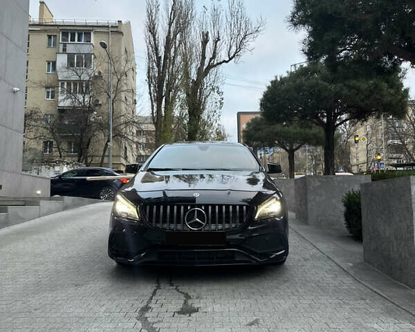 Черный Мерседес ЦЛА-класс, объемом двигателя 1.99 л и пробегом 106 тыс. км за 17000 $, фото 5 на Automoto.ua