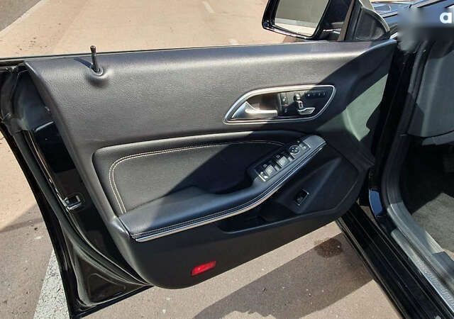 Чорний Мерседес ЦЛА-клас, об'ємом двигуна 2 л та пробігом 157 тис. км за 22700 $, фото 13 на Automoto.ua