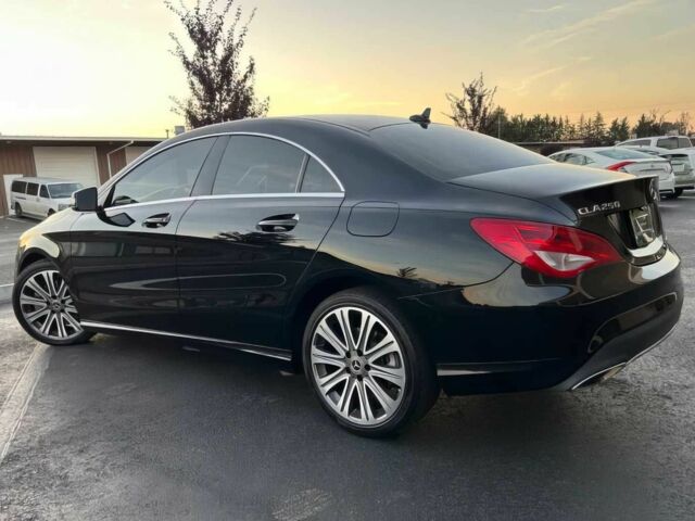 Чорний Мерседес ЦЛА-клас, об'ємом двигуна 2 л та пробігом 47 тис. км за 10000 $, фото 3 на Automoto.ua