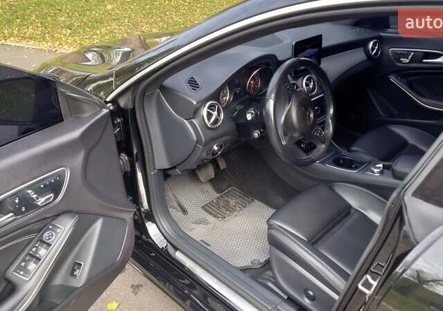 Черный Мерседес ЦЛА-класс, объемом двигателя 1.99 л и пробегом 122 тыс. км за 19000 $, фото 23 на Automoto.ua