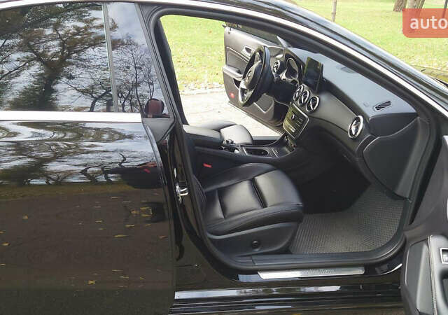 Черный Мерседес ЦЛА-класс, объемом двигателя 1.99 л и пробегом 123 тыс. км за 20000 $, фото 25 на Automoto.ua