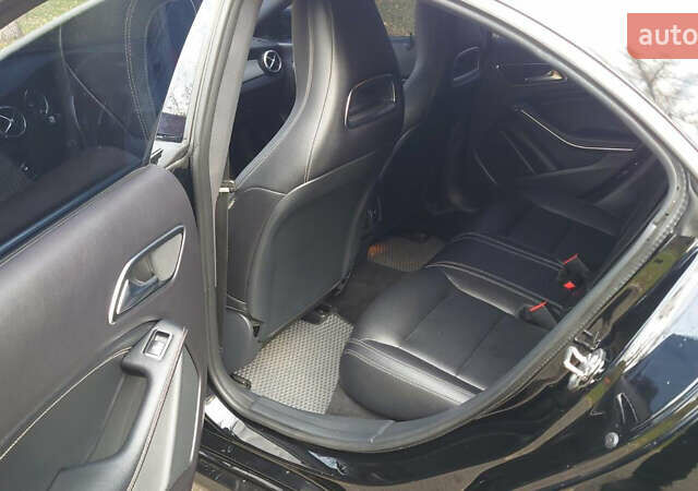 Черный Мерседес ЦЛА-класс, объемом двигателя 1.99 л и пробегом 123 тыс. км за 20000 $, фото 19 на Automoto.ua