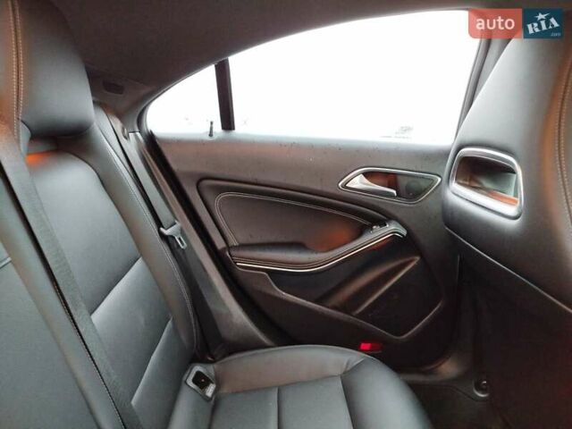 Черный Мерседес ЦЛА-класс, объемом двигателя 2 л и пробегом 158 тыс. км за 17500 $, фото 19 на Automoto.ua