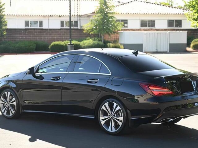 Чорний Мерседес ЦЛА-клас, об'ємом двигуна 2 л та пробігом 48 тис. км за 17000 $, фото 6 на Automoto.ua