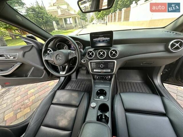 Черный Мерседес ЦЛА-класс, объемом двигателя 1.99 л и пробегом 127 тыс. км за 20500 $, фото 38 на Automoto.ua