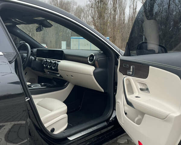 Черный Мерседес ЦЛА-класс, объемом двигателя 2 л и пробегом 30 тыс. км за 31500 $, фото 14 на Automoto.ua