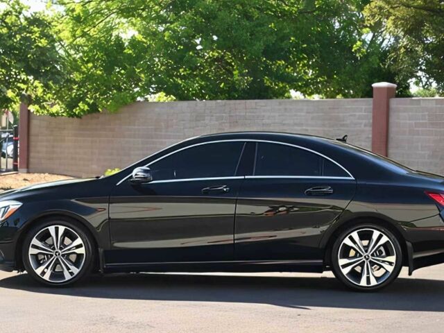 Чорний Мерседес ЦЛА-клас, об'ємом двигуна 2 л та пробігом 48 тис. км за 17000 $, фото 3 на Automoto.ua