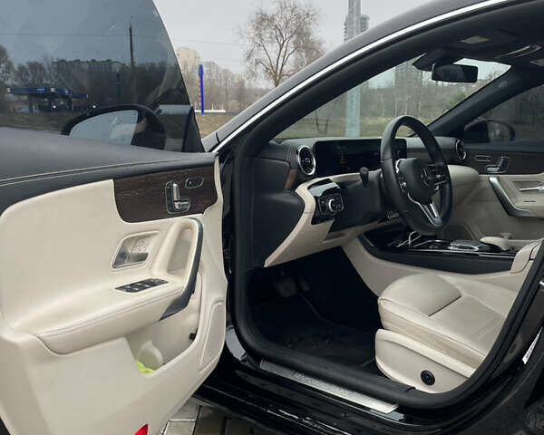 Черный Мерседес ЦЛА-класс, объемом двигателя 2 л и пробегом 30 тыс. км за 31500 $, фото 8 на Automoto.ua