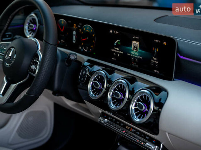 Черный Мерседес ЦЛА-класс, объемом двигателя 1.99 л и пробегом 55 тыс. км за 27700 $, фото 54 на Automoto.ua