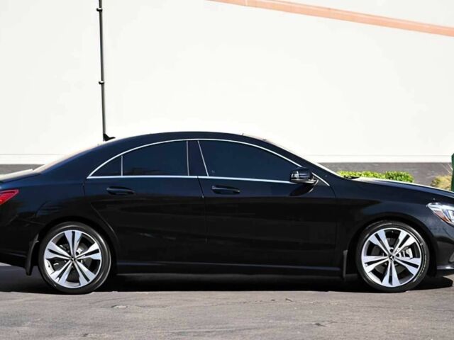 Чорний Мерседес ЦЛА-клас, об'ємом двигуна 2 л та пробігом 48 тис. км за 17000 $, фото 7 на Automoto.ua