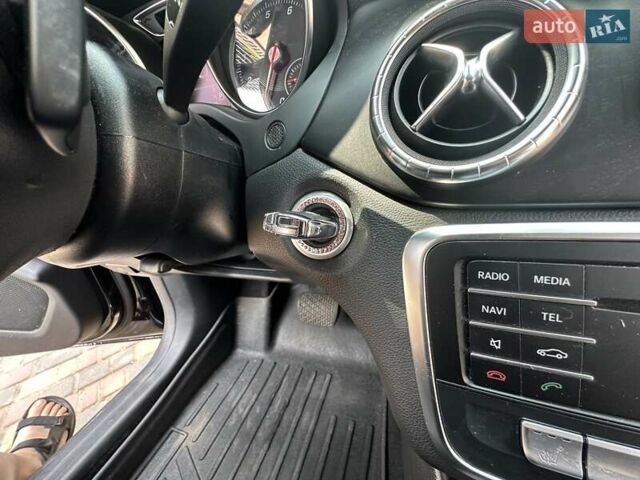 Черный Мерседес ЦЛА-класс, объемом двигателя 1.99 л и пробегом 127 тыс. км за 20500 $, фото 22 на Automoto.ua